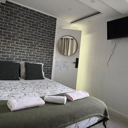 Airport Room Lissabon Exterior foto